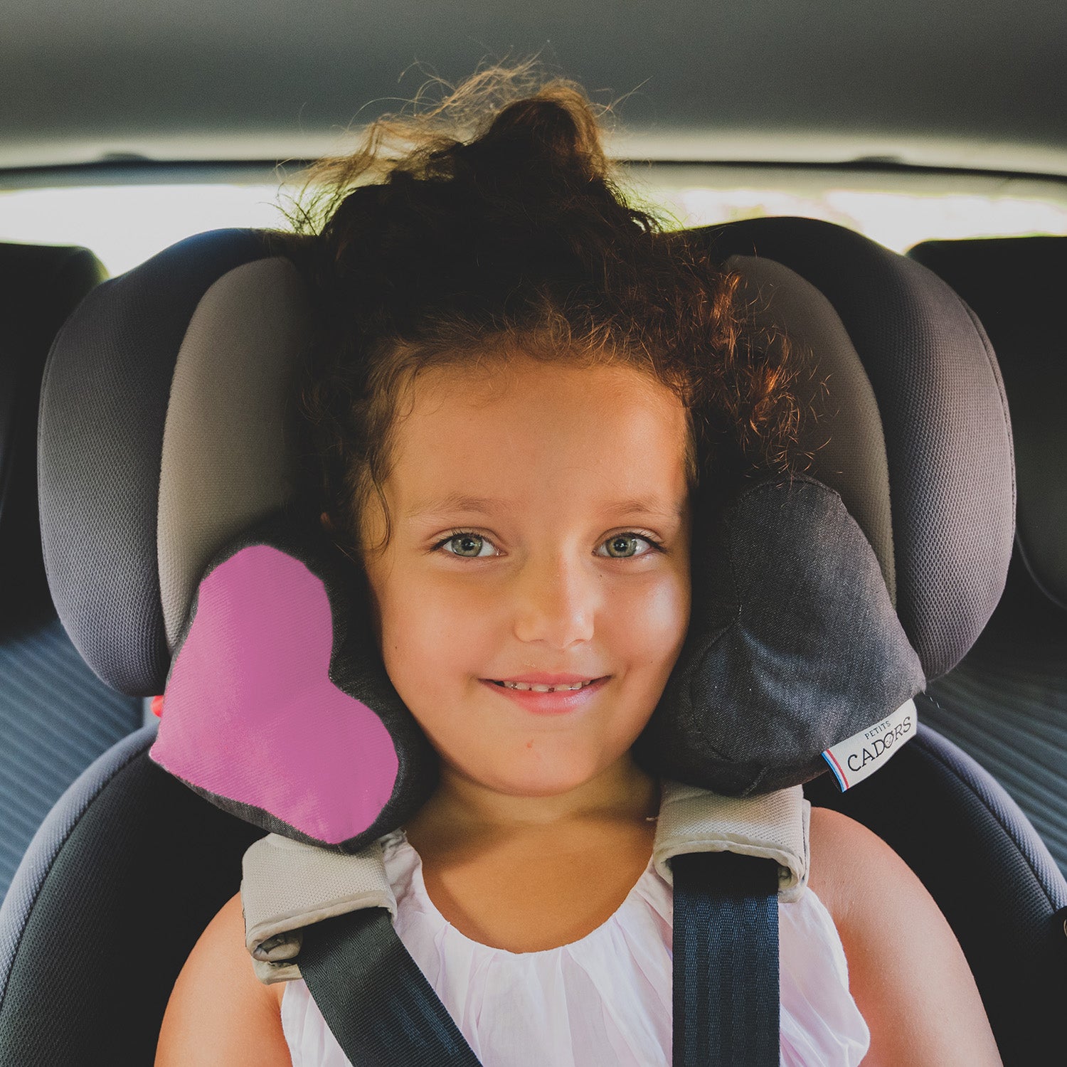 Car seat and stroller cushion · TÉODOR Strawberry