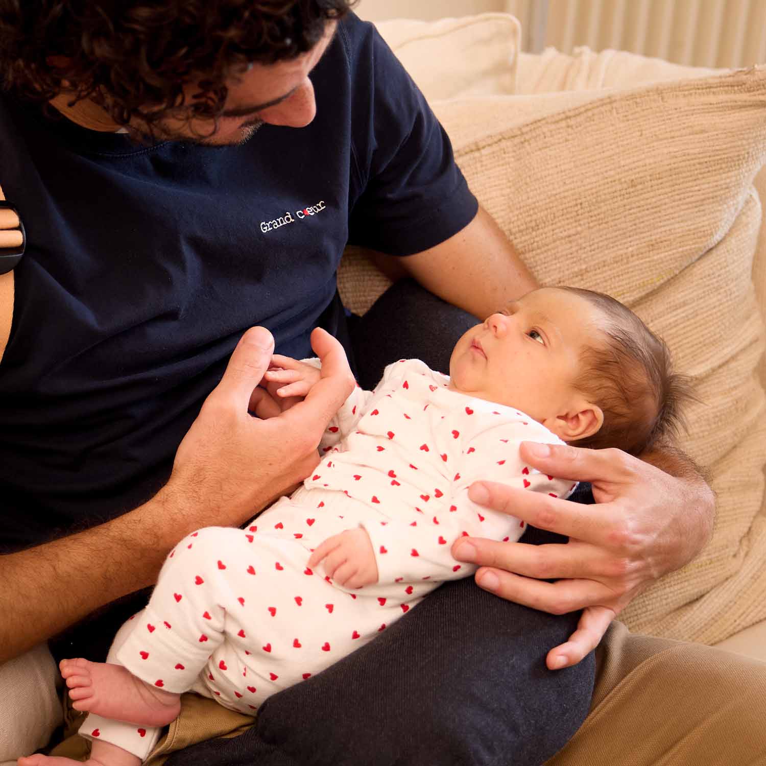 Stillkissen mit pfauenblauem Riemen · DUOH!