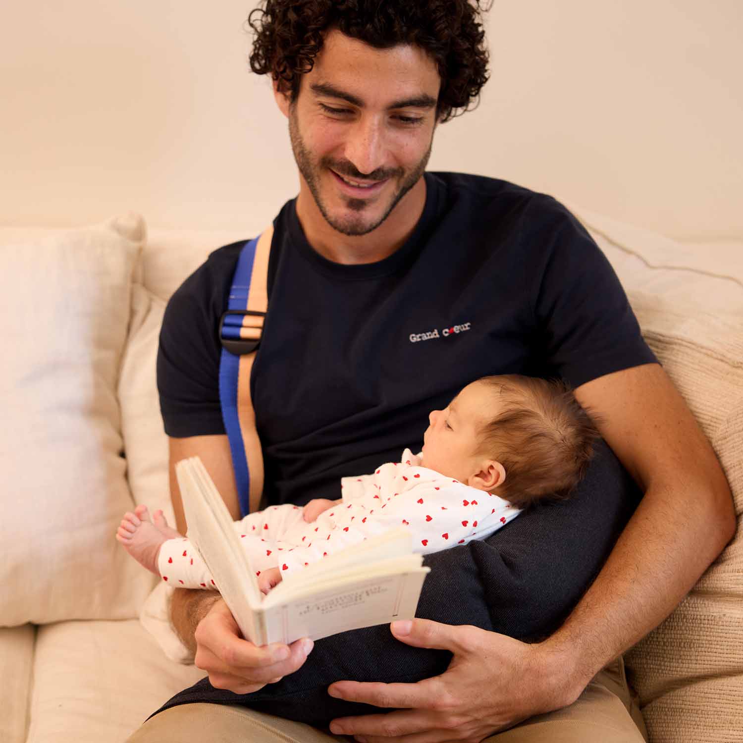 Nursing pillow with ecru strap · DUOH!