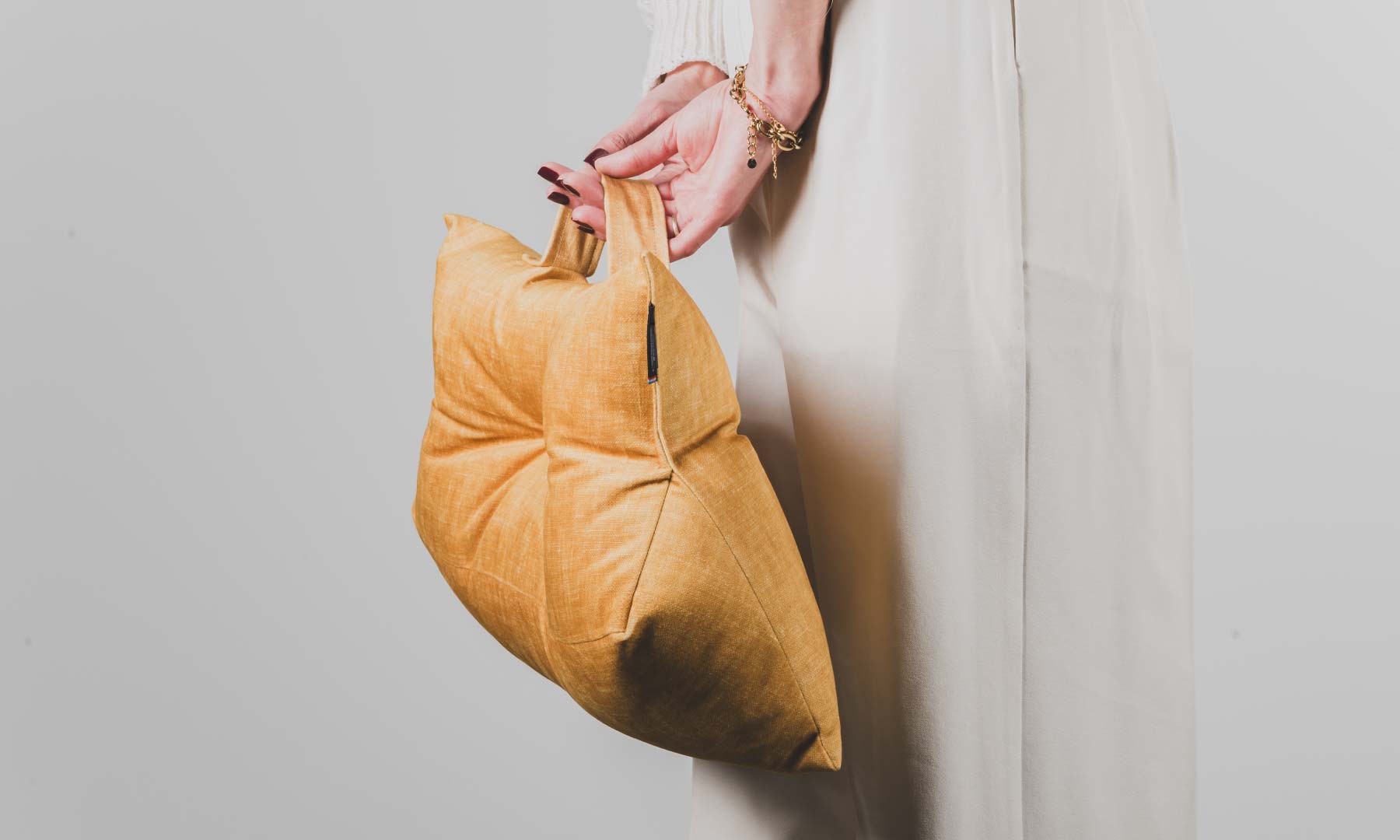 LEANDRO - Le coussin lombaire ergonomique et chic