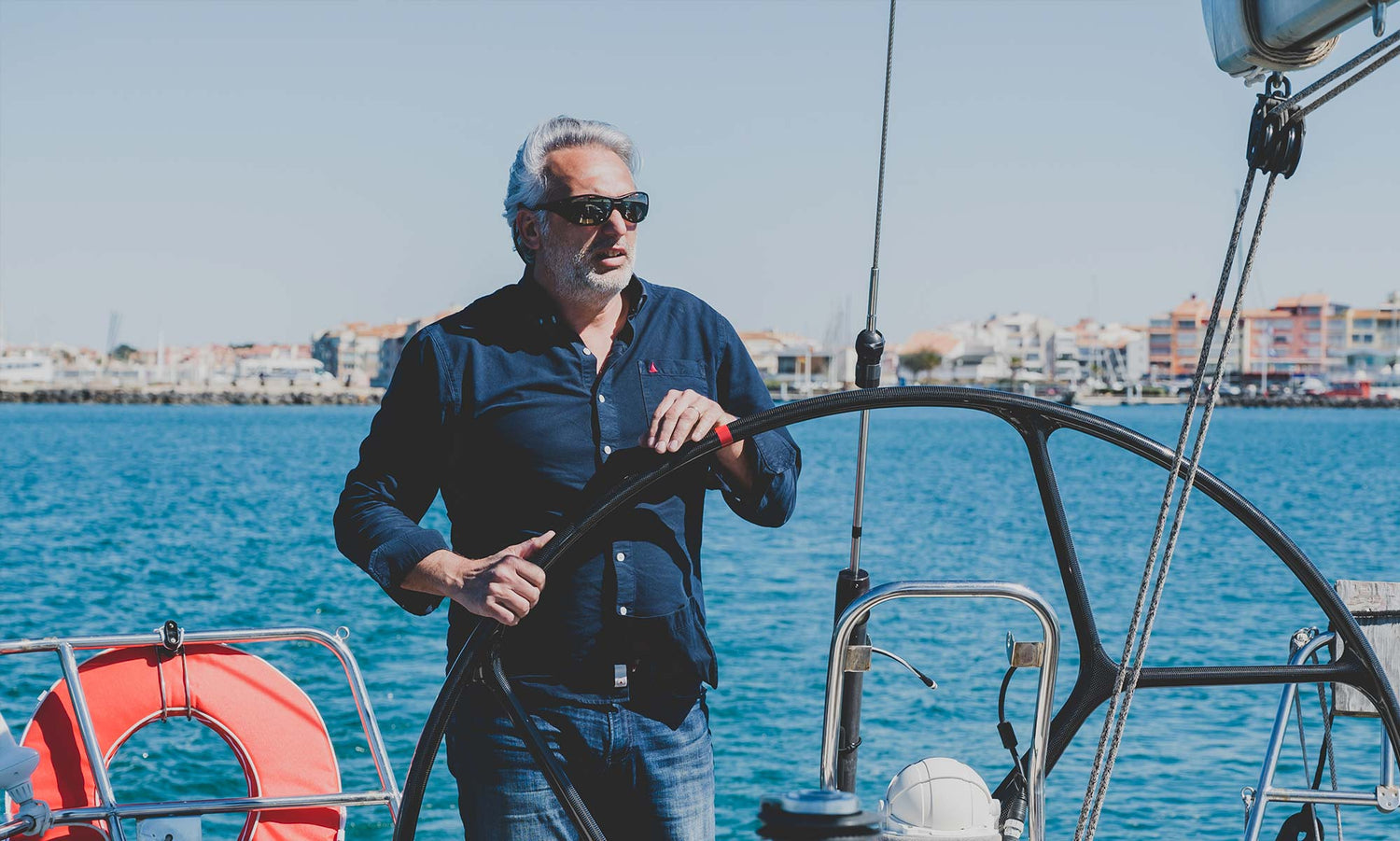 Petits-Cadors : Le doudou du plaisancier pour une navigation confortable selon Voile Magazine
