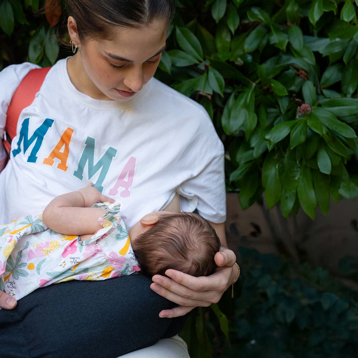 Coussin d'allaitement innovant anti douleur de dos ou aux épaules