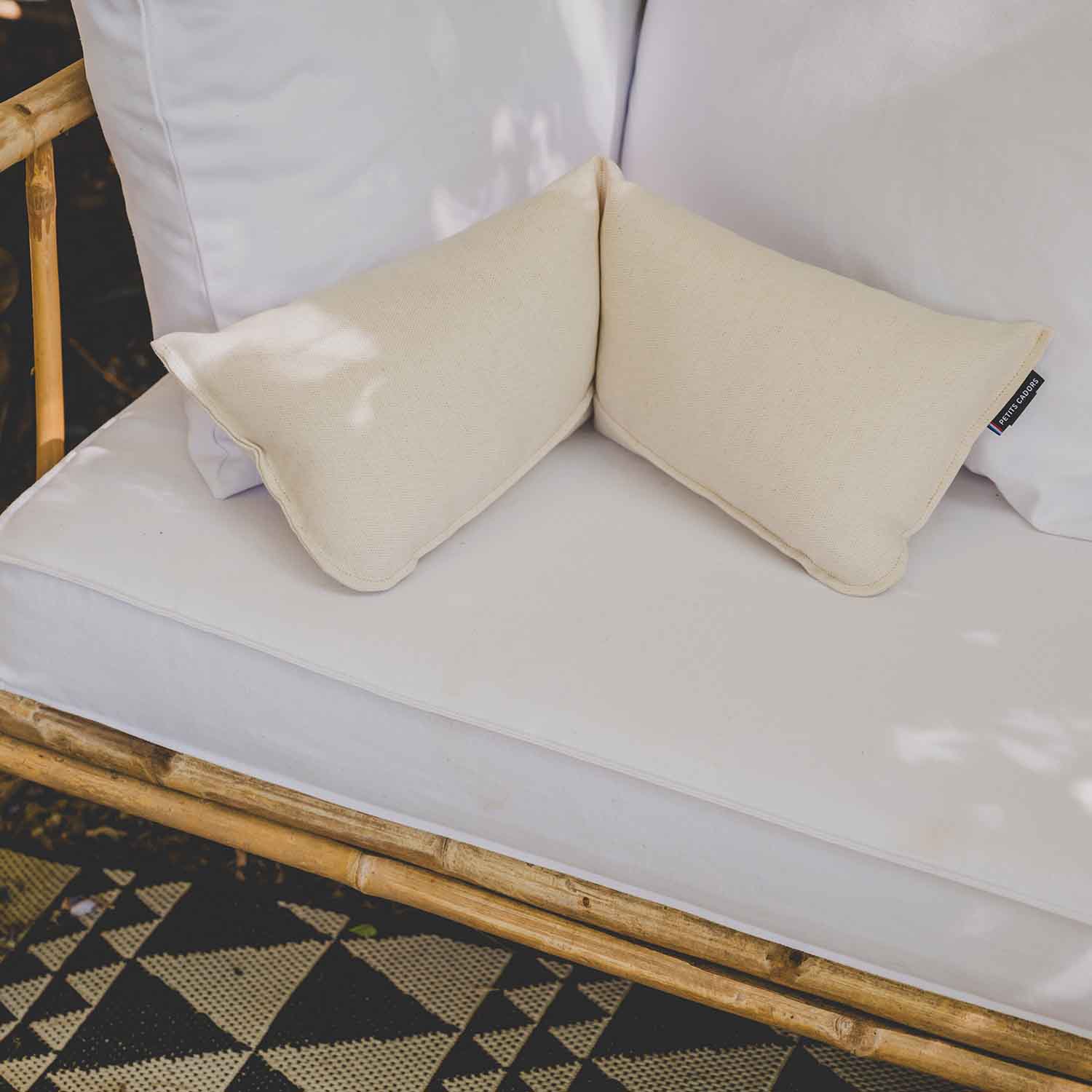 Outdoor neck cushion · ƩPICUR Casablanca