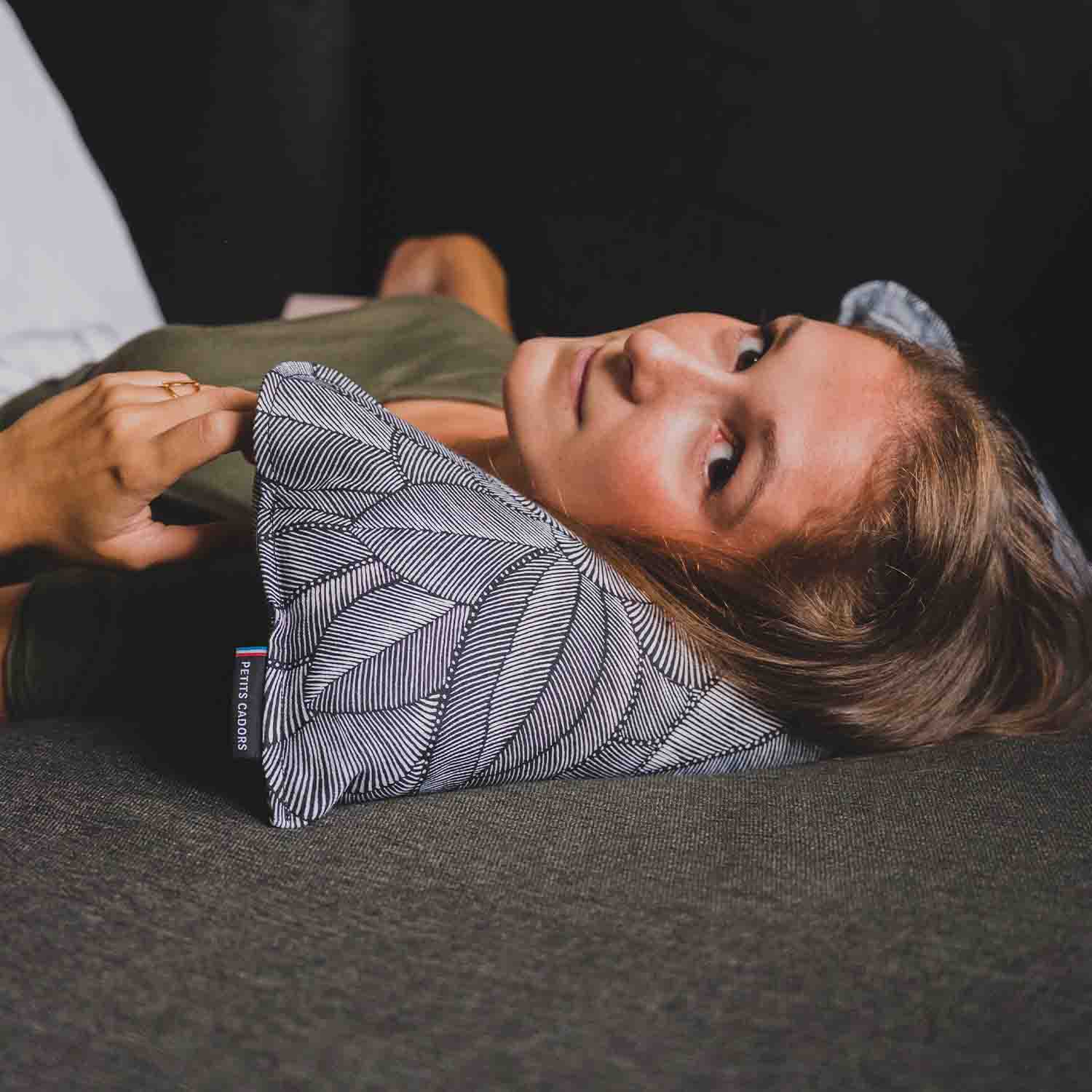 Headrest and decorative cushion · ƩPICUR Déméter