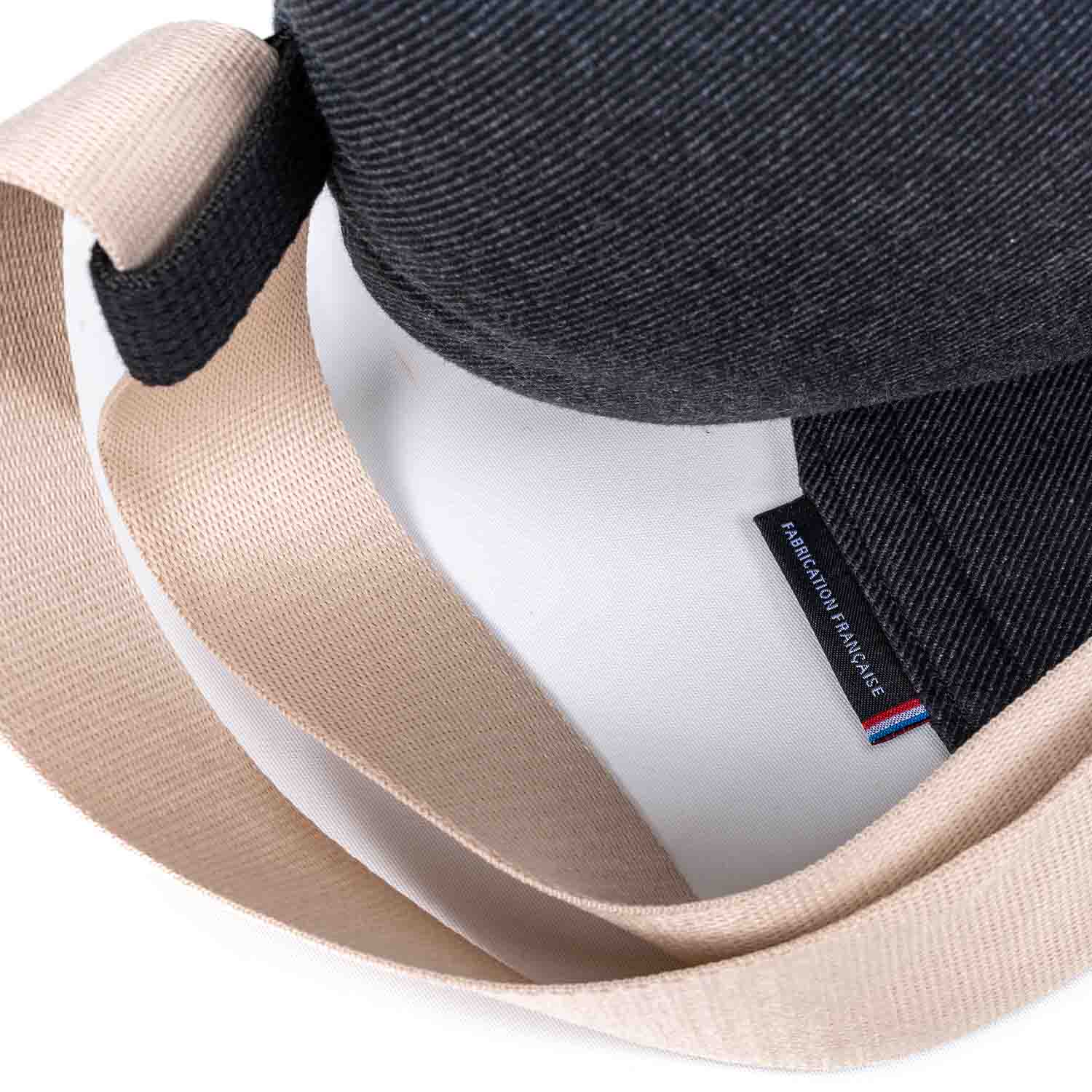 Nursing pillow with ecru strap · DUOH!