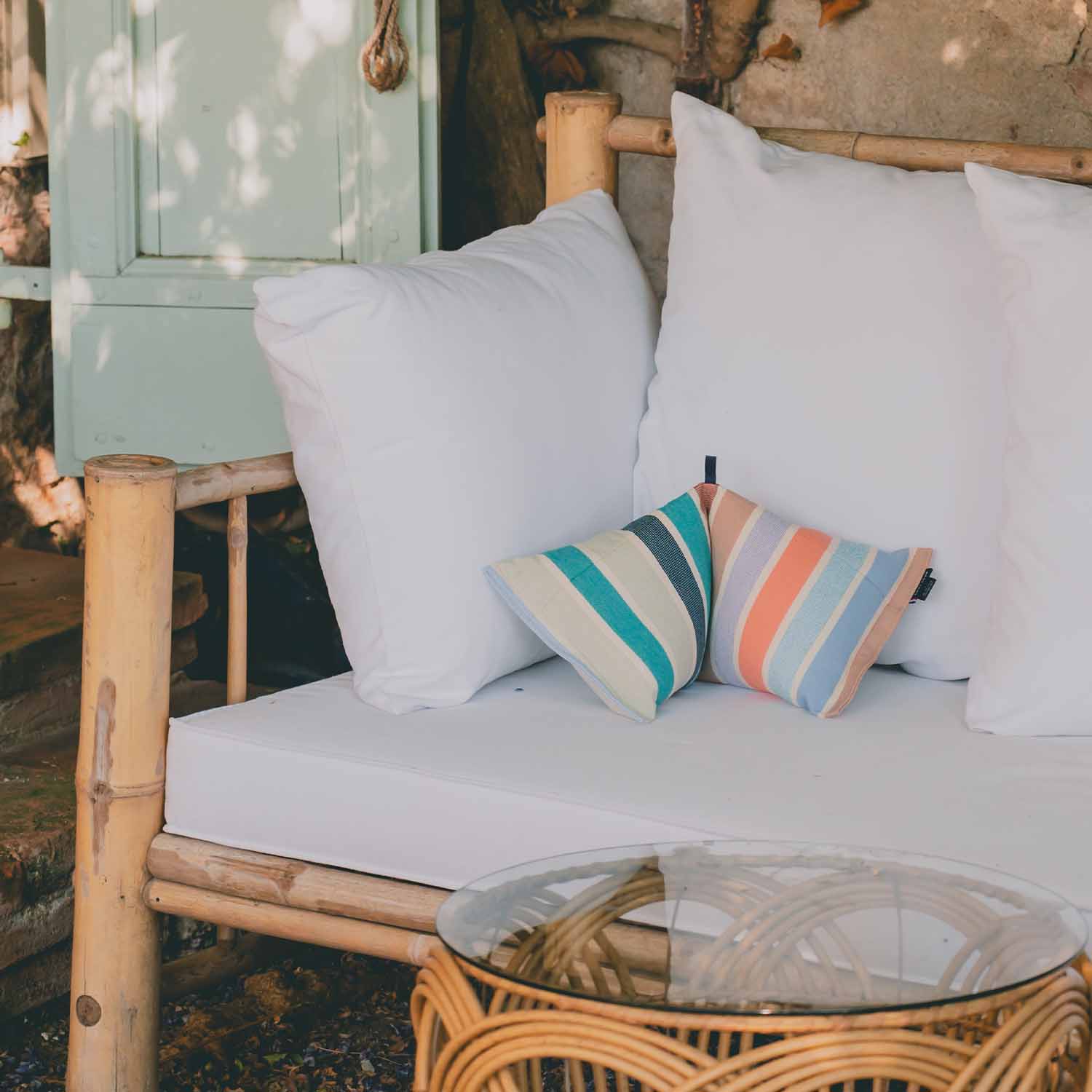 Coussin cervical · Toiles du soleil