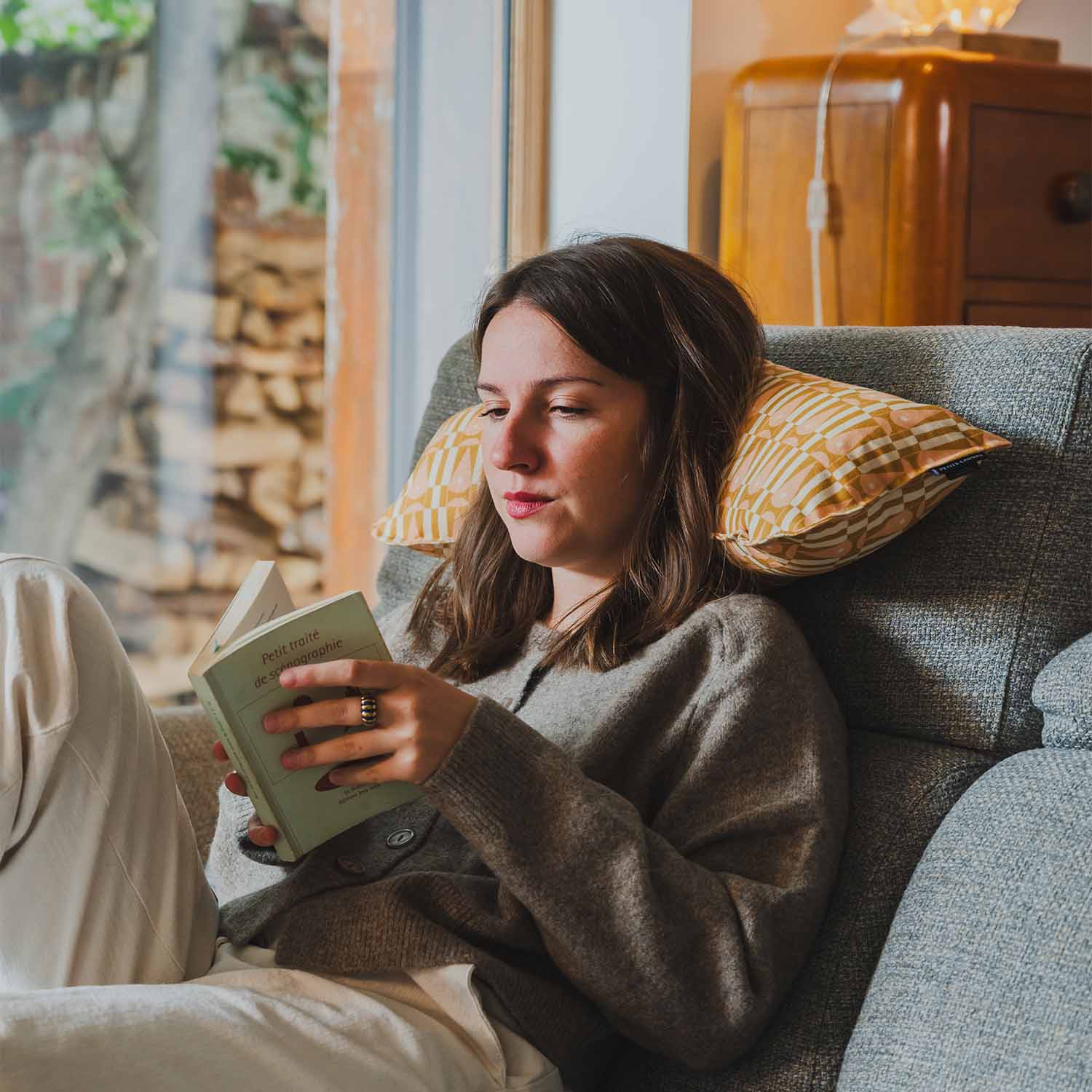 Kopfstütze und Dekokissen · ƩPICUR Thémis